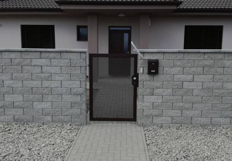 Stavba plotu - Murovaný plot